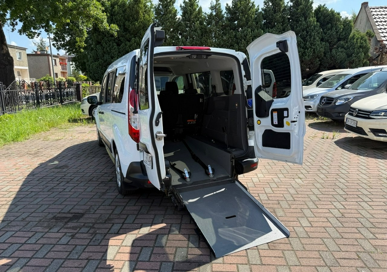 Ford Tourneo Connect II Connect dla niepełnosprawnych Rampa Inwalida PFRON Model 2021 - Autó: 5 kép. Ford Tourneo Connect II Connect dla niepełnosprawnych Rampa Inwalida PFRON Model 2021 - Autó: 5 kép.
