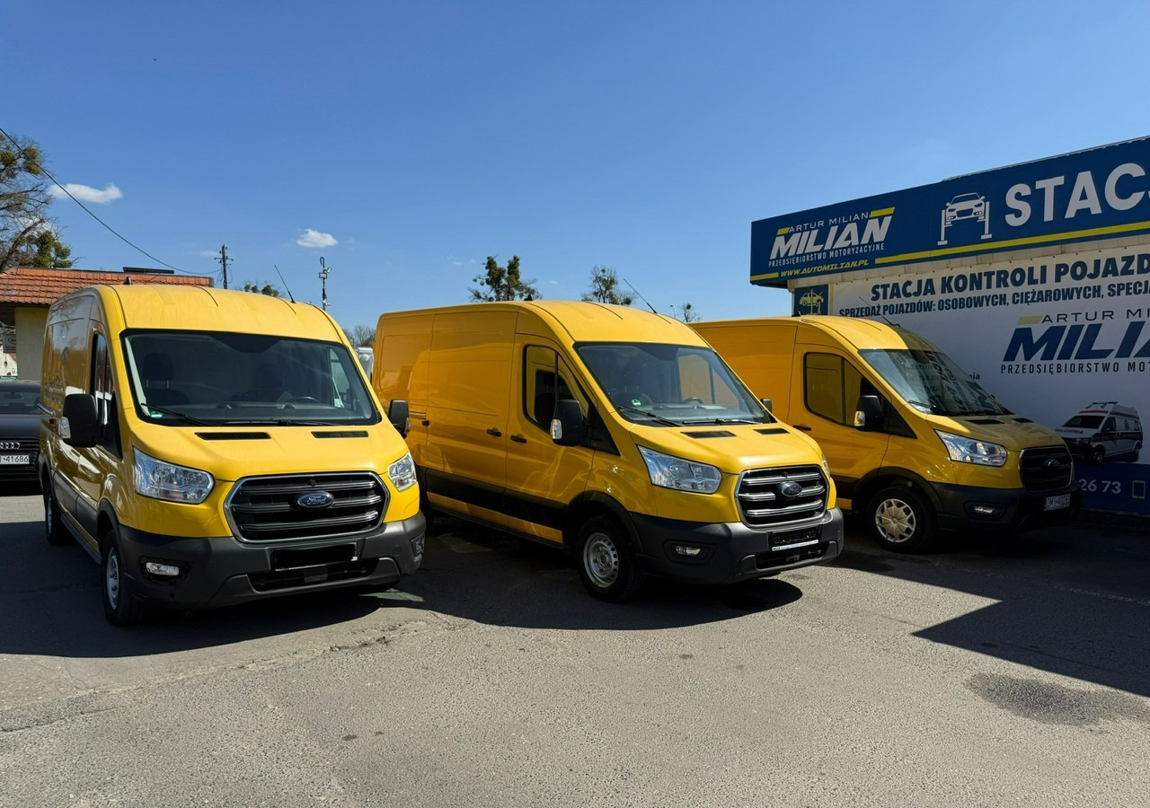 Ford Transit Ford Transit Klima Panel Kamera 167tkm Model 2022 - Furgon: 1 kép. Ford Transit Ford Transit Klima Panel Kamera 167tkm Model 2022 - Furgon: 1 kép.