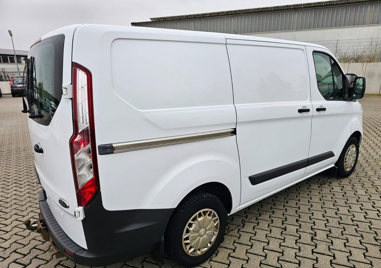 Ford Transit Transit Custom Ford Transit Custom 2.2-125KM Klima 2015 - Furgon: 2 kép. Ford Transit Transit Custom Ford Transit Custom 2.2-125KM Klima 2015 - Furgon: 2 kép.