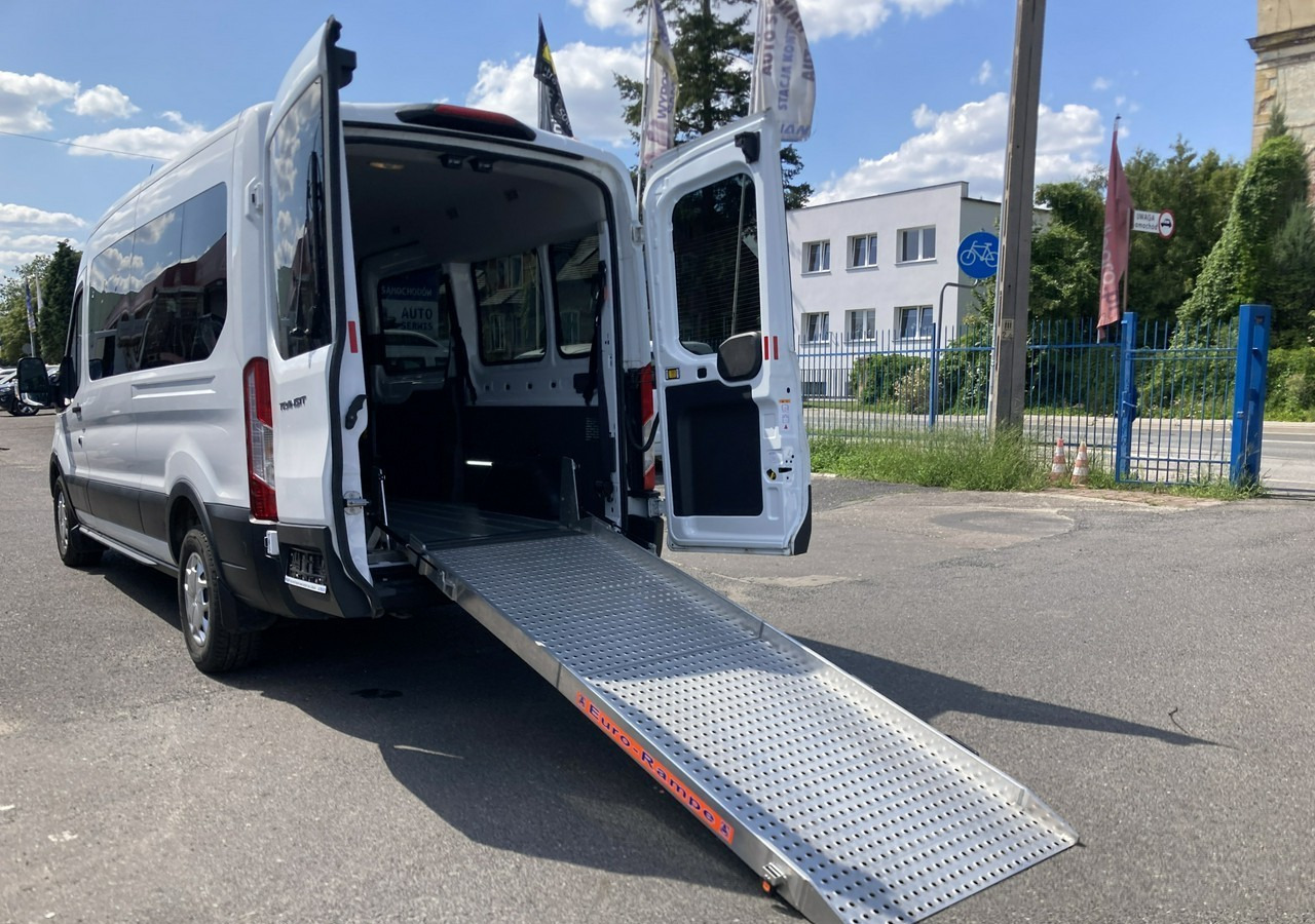 Ford Transit VIII Ford Transit dla niepełnosprawnych Rampa Inwalida PFRON 2020 - Autó: 2 kép. Ford Transit VIII Ford Transit dla niepełnosprawnych Rampa Inwalida PFRON 2020 - Autó: 2 kép.