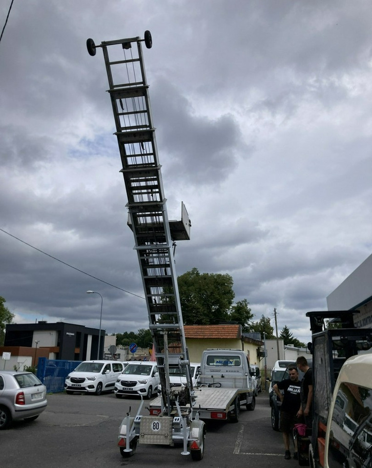 Inna Inny Drabina dekarska winda budowlana zwyżka podnośnik koszowy HD20 Boeck - Emelő: 4 kép. Inna Inny Drabina dekarska winda budowlana zwyżka podnośnik koszowy HD20 Boeck - Emelő: 4 kép.