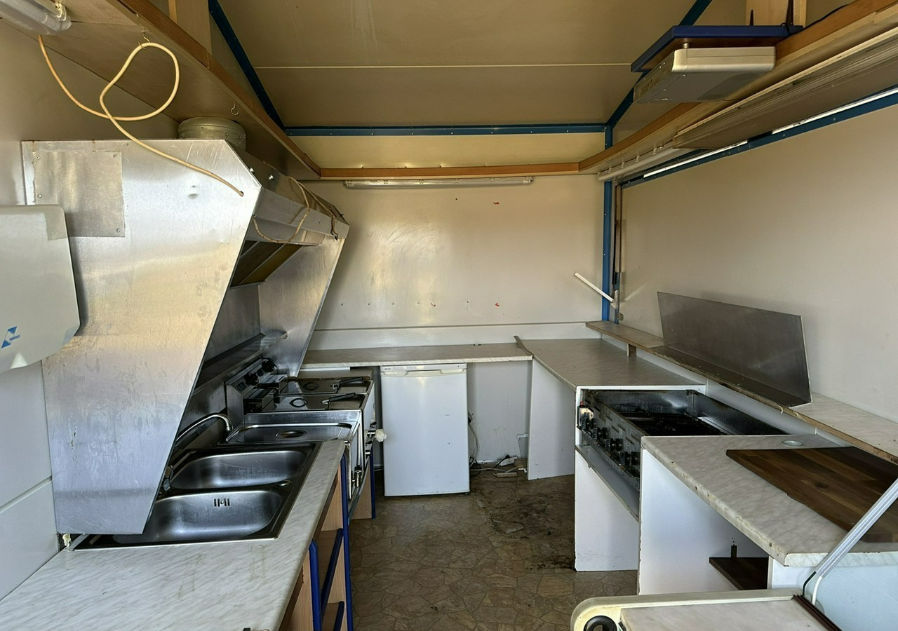 Inna Inny Smażalnia ryb Autosklep Gastronomiczna food truck foodtruck sklep 20 - Büfékocsi: 1 kép. Inna Inny Smażalnia ryb Autosklep Gastronomiczna food truck foodtruck sklep 20 - Büfékocsi: 1 kép.