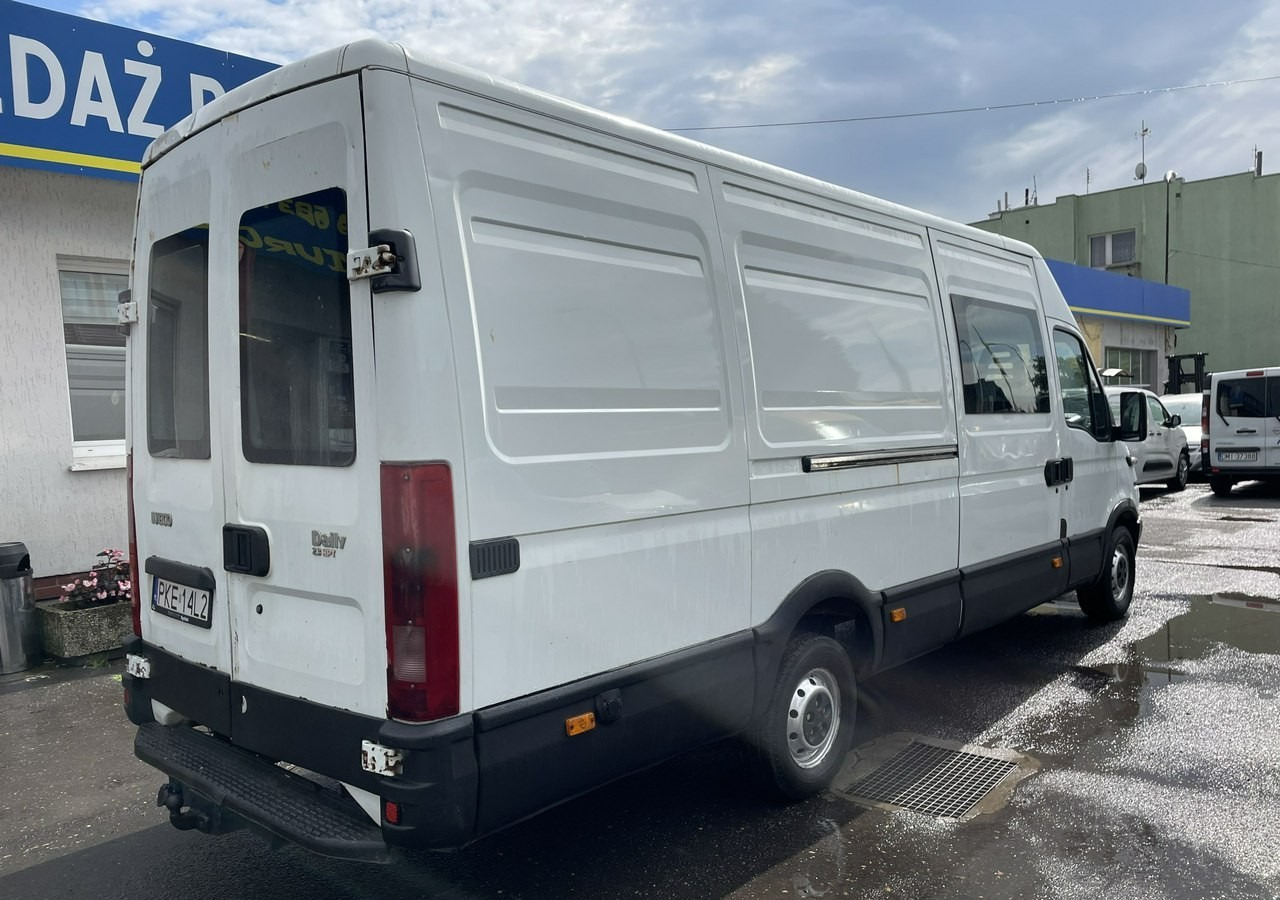 Iveco Iveco Daily 35S14 Maxi Brygadówka dokka doka 7-osobowy - Duplakabinos kisteherautó: 5 kép. Iveco Iveco Daily 35S14 Maxi Brygadówka dokka doka 7-osobowy - Duplakabinos kisteherautó: 5 kép.