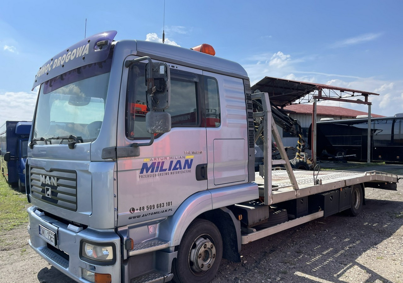 MAN Inny MAN MAN TGL 8.210 Pomoc drogowa Autolaweta na 2 Auta 2005 - Vontató: 1 kép. MAN Inny MAN MAN TGL 8.210 Pomoc drogowa Autolaweta na 2 Auta 2005 - Vontató: 1 kép.