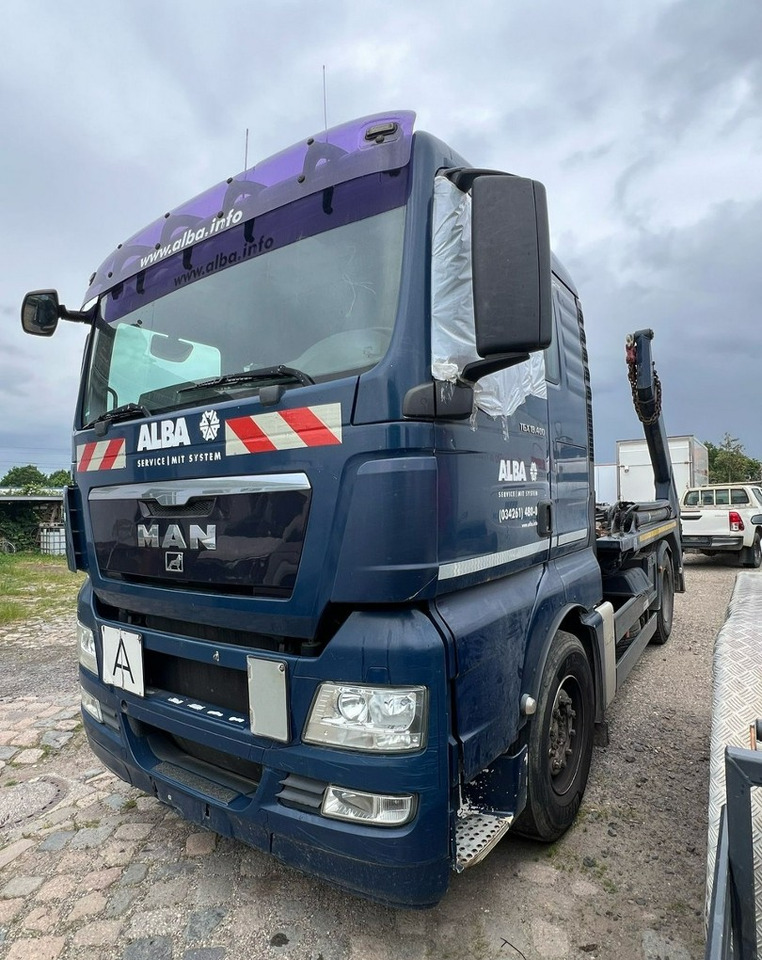 MAN Inny MAN Man TGX 18.400 Bramowiec hakowiec Meiler Model 2012 - Konténerszállító: 1 kép. MAN Inny MAN Man TGX 18.400 Bramowiec hakowiec Meiler Model 2012 - Konténerszállító: 1 kép.
