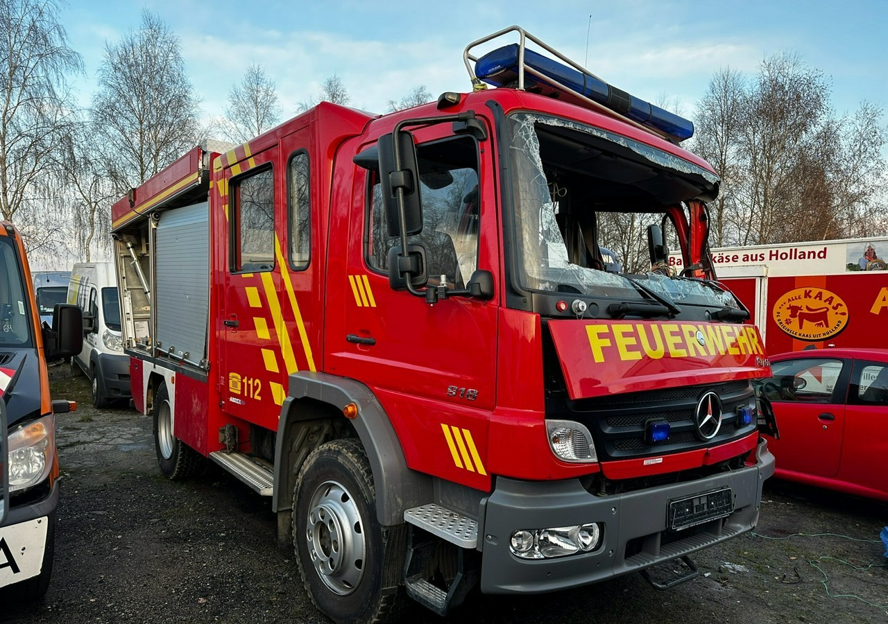Mercedes-Benz Inny Mercedes-Benz Atego 918 Straż Pożarna 4X4 2006 - Tűzoltóautó: 1 kép. Mercedes-Benz Inny Mercedes-Benz Atego 918 Straż Pożarna 4X4 2006 - Tűzoltóautó: 1 kép.