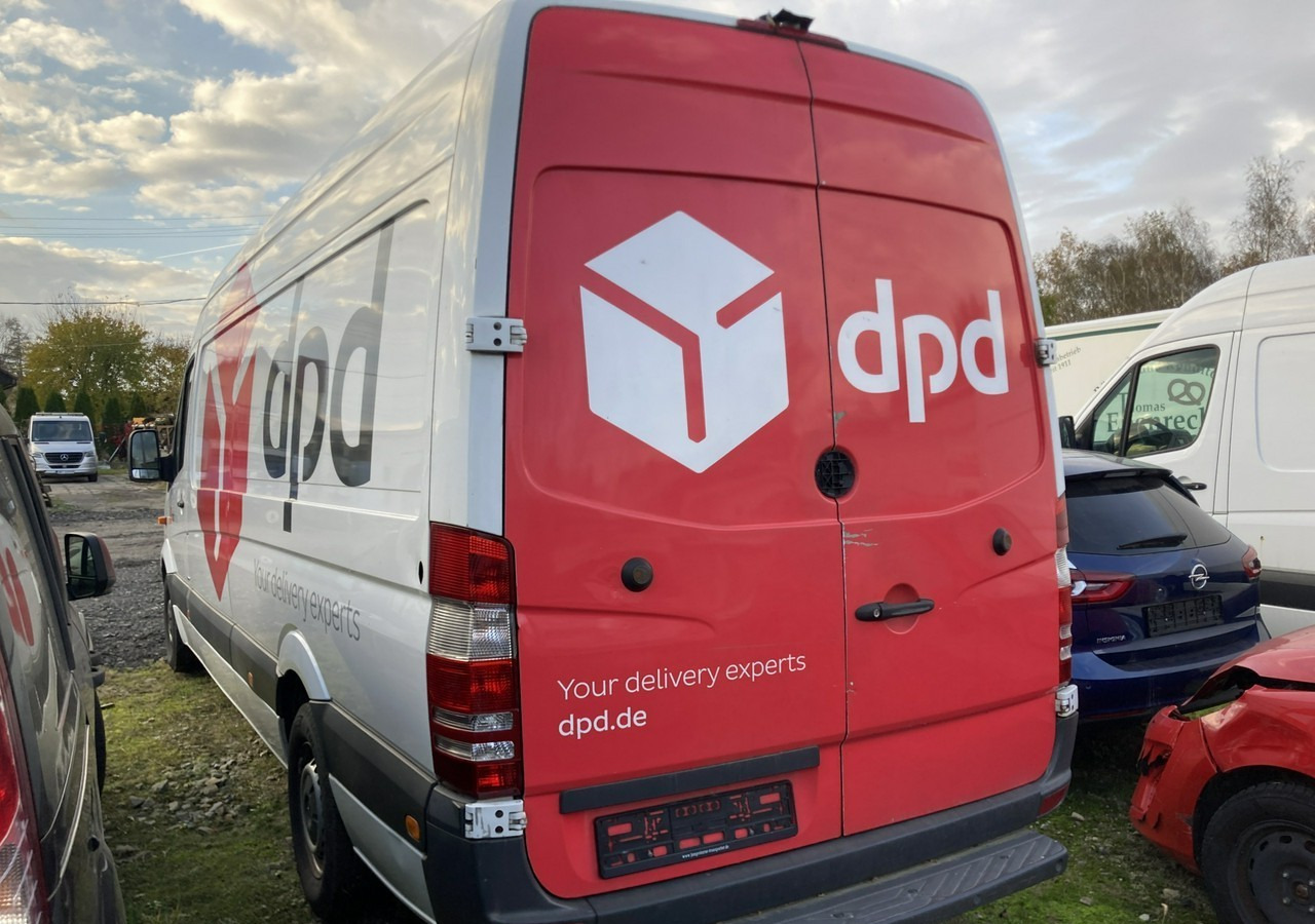 Mercedes-Benz Sprinter MB Sprinter 316CDI MAX Klima 2018 - Furgon: 3 kép. Mercedes-Benz Sprinter MB Sprinter 316CDI MAX Klima 2018 - Furgon: 3 kép.