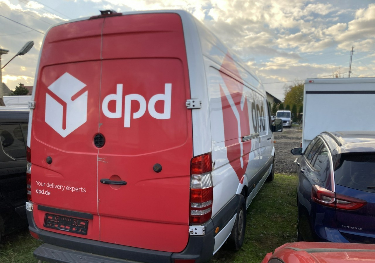 Mercedes-Benz Sprinter MB Sprinter 316CDI MAX Klima 2018 - Furgon: 4 kép. Mercedes-Benz Sprinter MB Sprinter 316CDI MAX Klima 2018 - Furgon: 4 kép.