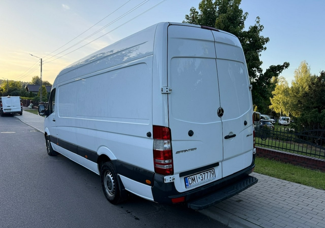 Mercedes-Benz Sprinter MB Sprinter 316CDI MAX Klima 2018 - Furgon: 4 kép. Mercedes-Benz Sprinter MB Sprinter 316CDI MAX Klima 2018 - Furgon: 4 kép.