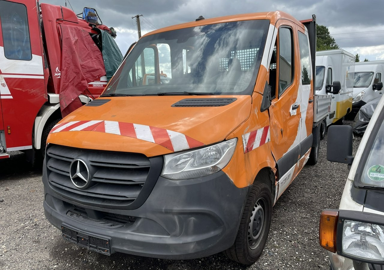Mercedes-Benz Sprinter Sprinter 314 Dokka Brygadówka 7-oso doka Klim skrzynia rama Model 20 - Platós kisteherautó, Duplakabinos kisteherautó: 1 kép. Mercedes-Benz Sprinter Sprinter 314 Dokka Brygadówka 7-oso doka Klim skrzynia rama Model 20 - Platós kisteherautó, Duplakabinos kisteherautó: 1 kép.