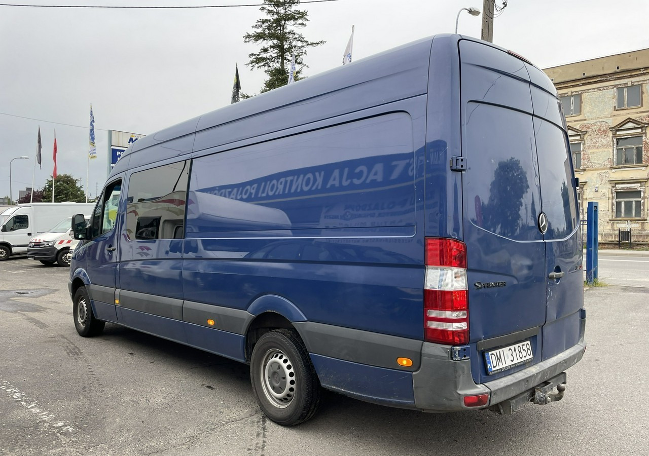 Mercedes-Benz Sprinter Sprinter 316 Maxi Brygadówka 6-osob dokka doka Klima 2010 - Duplakabinos kisteherautó: 5 kép. Mercedes-Benz Sprinter Sprinter 316 Maxi Brygadówka 6-osob dokka doka Klima 2010 - Duplakabinos kisteherautó: 5 kép.