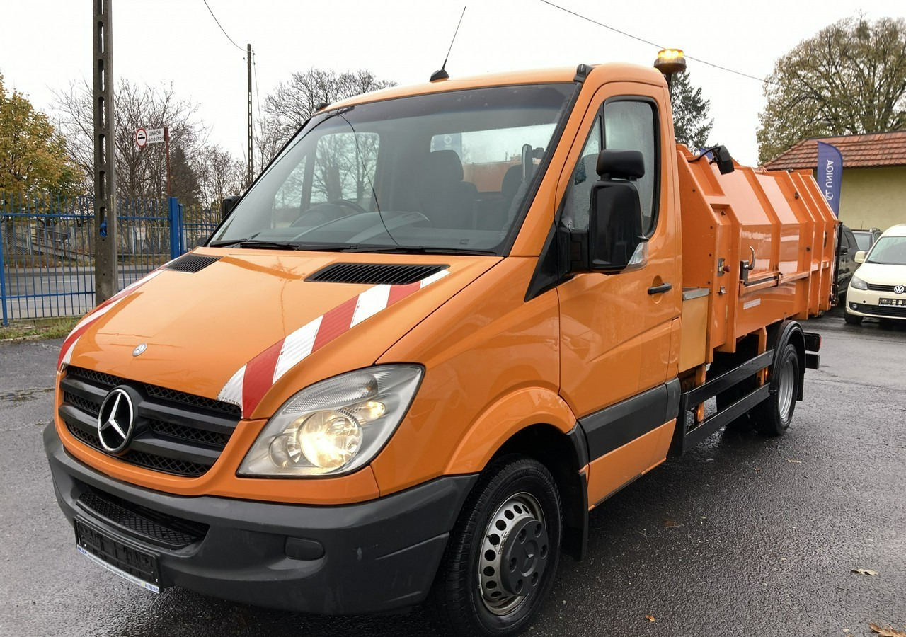 Mercedes-Benz Sprinter Sprinter 513 Śmieciarka Prasa 2010 - Szemetesautó: 3 kép. Mercedes-Benz Sprinter Sprinter 513 Śmieciarka Prasa 2010 - Szemetesautó: 3 kép.