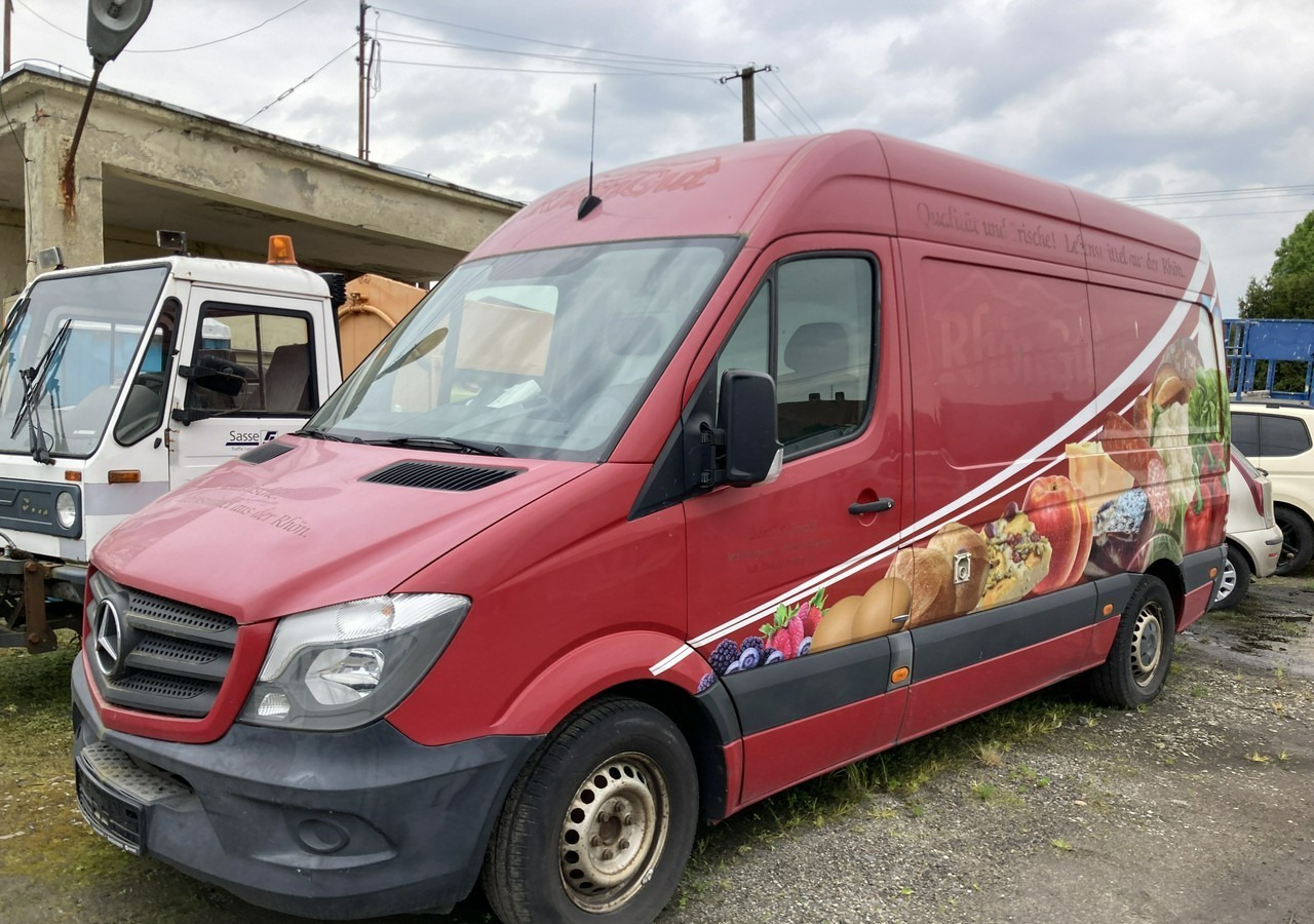 Mercedes-Benz Sprinter Sprinter Autosklep sklep bar Gastronomiczny Food Truck Foodtruck 201 - Büféautó: 2 kép. Mercedes-Benz Sprinter Sprinter Autosklep sklep bar Gastronomiczny Food Truck Foodtruck 201 - Büféautó: 2 kép.
