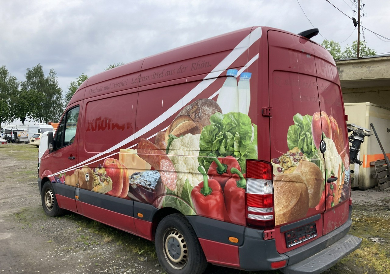 Mercedes-Benz Sprinter Sprinter Autosklep sklep bar Gastronomiczny Food Truck Foodtruck 201 - Büféautó: 3 kép. Mercedes-Benz Sprinter Sprinter Autosklep sklep bar Gastronomiczny Food Truck Foodtruck 201 - Büféautó: 3 kép.