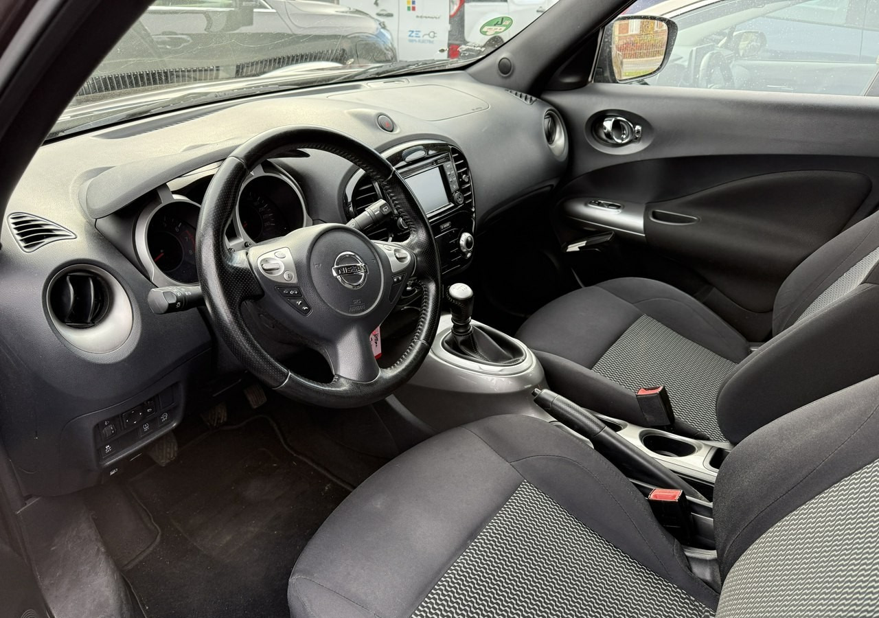 Nissan Juke Nisan Juke 1.2 - 115KM Benzyna Klima Navi Kamera 100tkm 2015 - Terepjáró/ SUV: 2 kép. Nissan Juke Nisan Juke 1.2 - 115KM Benzyna Klima Navi Kamera 100tkm 2015 - Terepjáró/ SUV: 2 kép.