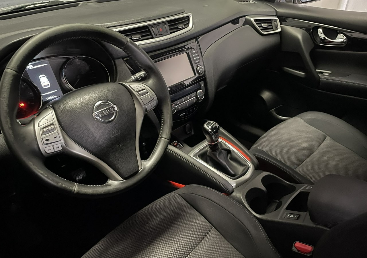 Nissan Qashqai II Nissan Qashqai 1.2 DIG-T Acenta Klimatronik Navi Kamera Model 2015 - Terepjáró/ SUV: 4 kép. Nissan Qashqai II Nissan Qashqai 1.2 DIG-T Acenta Klimatronik Navi Kamera Model 2015 - Terepjáró/ SUV: 4 kép.