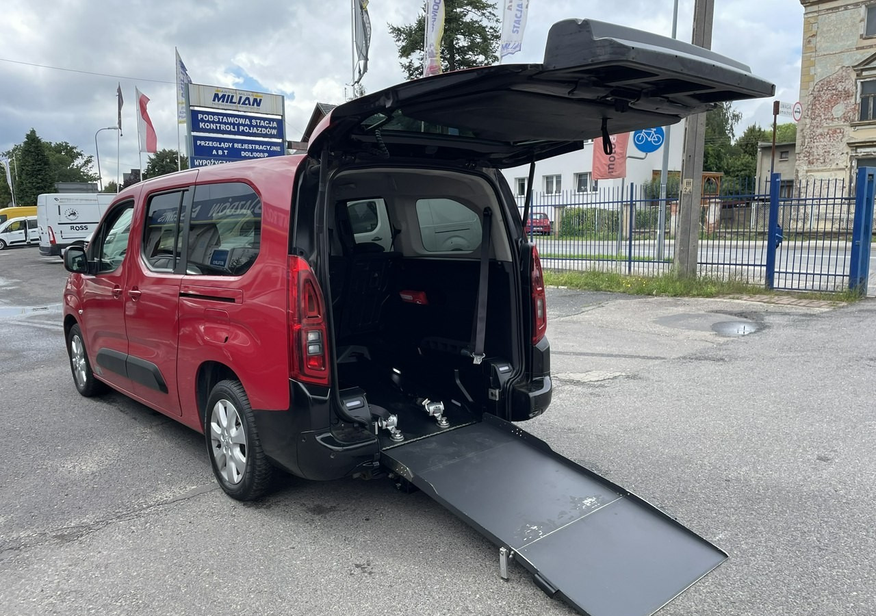 Opel Combo IV Combo Life Combo Life Maxi Niepełnosprawnych inwalida rampa PFRON Model - Autó: 1 kép. Opel Combo IV Combo Life Combo Life Maxi Niepełnosprawnych inwalida rampa PFRON Model - Autó: 1 kép.