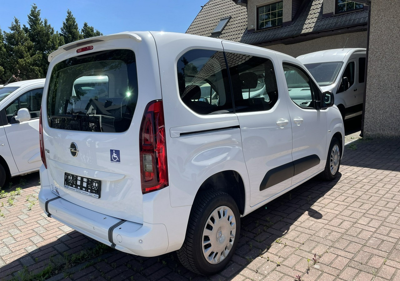 Opel Combo IV Opel Combo Life Niepełnosprawnych inwalida Rampa 32105 km Model 2022 - Autó: 4 kép. Opel Combo IV Opel Combo Life Niepełnosprawnych inwalida Rampa 32105 km Model 2022 - Autó: 4 kép.