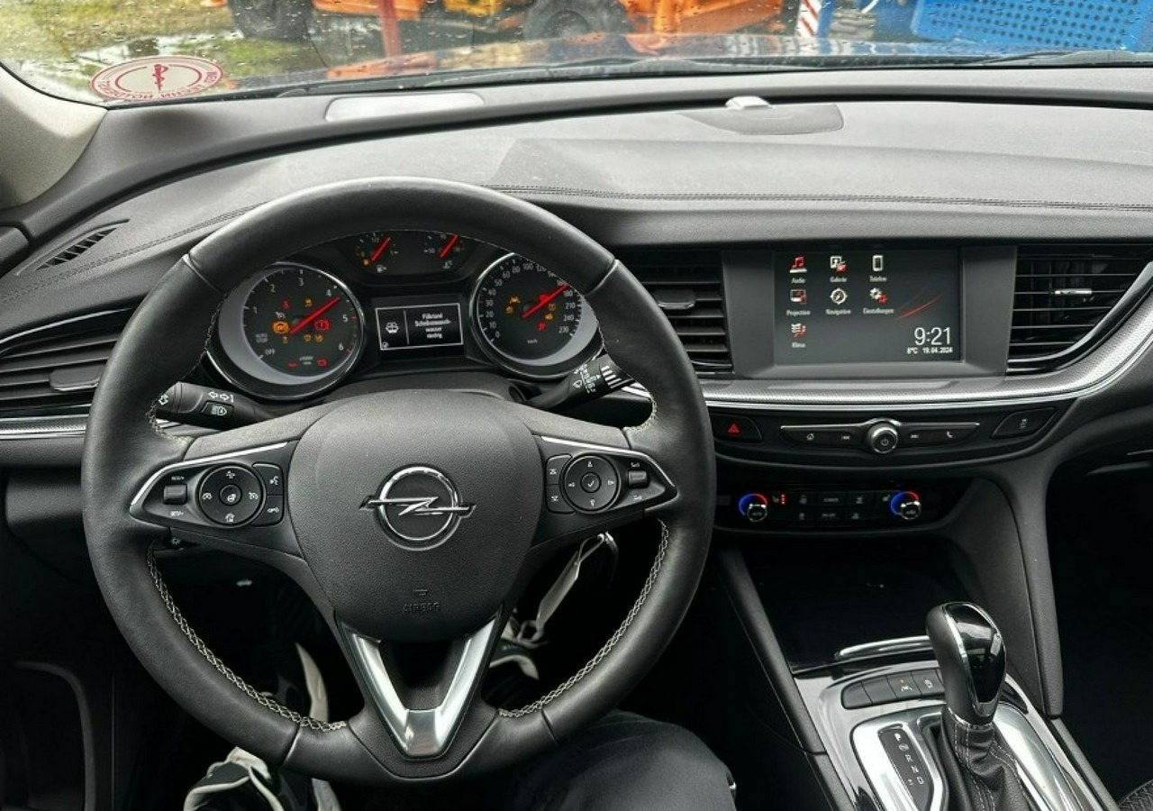 Opel Insignia II Country Tourer 1.5 CDTI 122KM Automat FullLed Panorama Klimatronik 2021 - Autó: 4 kép. Opel Insignia II Country Tourer 1.5 CDTI 122KM Automat FullLed Panorama Klimatronik 2021 - Autó: 4 kép.