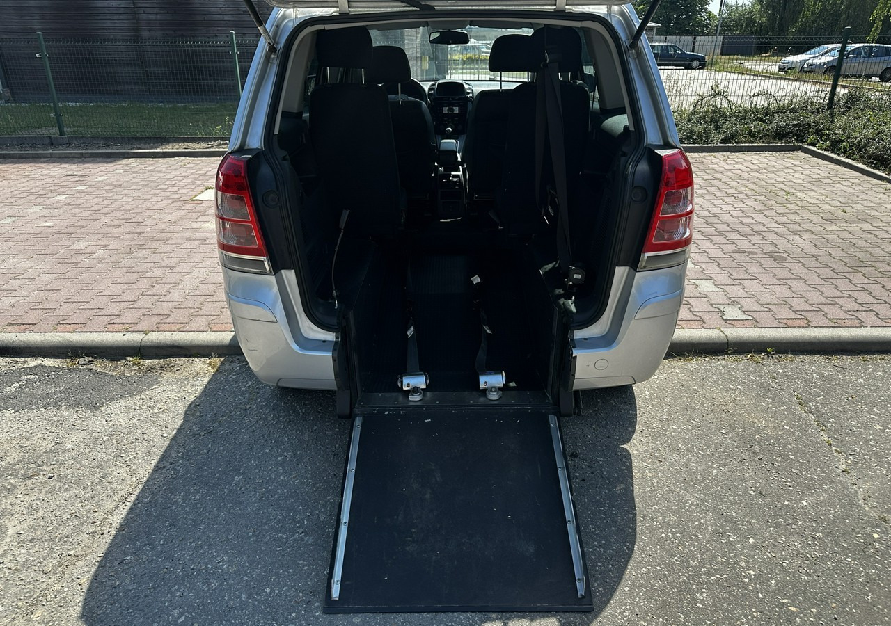 Opel Zafira B Opel Zafira do przewozu osób Niepełnosprawnych inwalida rampa - Autó: 1 kép. Opel Zafira B Opel Zafira do przewozu osób Niepełnosprawnych inwalida rampa - Autó: 1 kép.