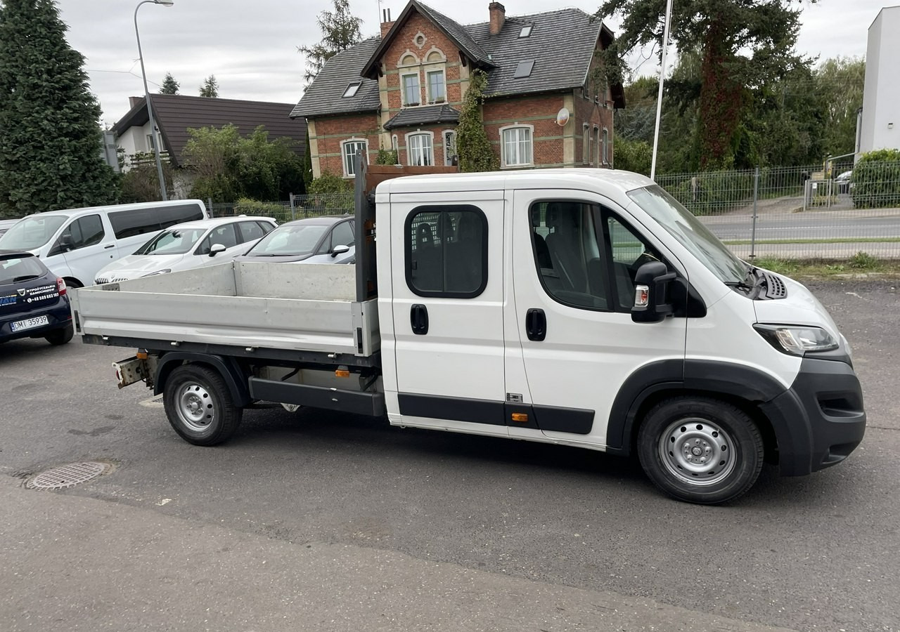 Peugeot Boxer Peugeot Boxer 2.0-130KM klima dokka Brygadówka doka 122tkm 2018 - Platós kisteherautó, Duplakabinos kisteherautó: 2 kép. Peugeot Boxer Peugeot Boxer 2.0-130KM klima dokka Brygadówka doka 122tkm 2018 - Platós kisteherautó, Duplakabinos kisteherautó: 2 kép.