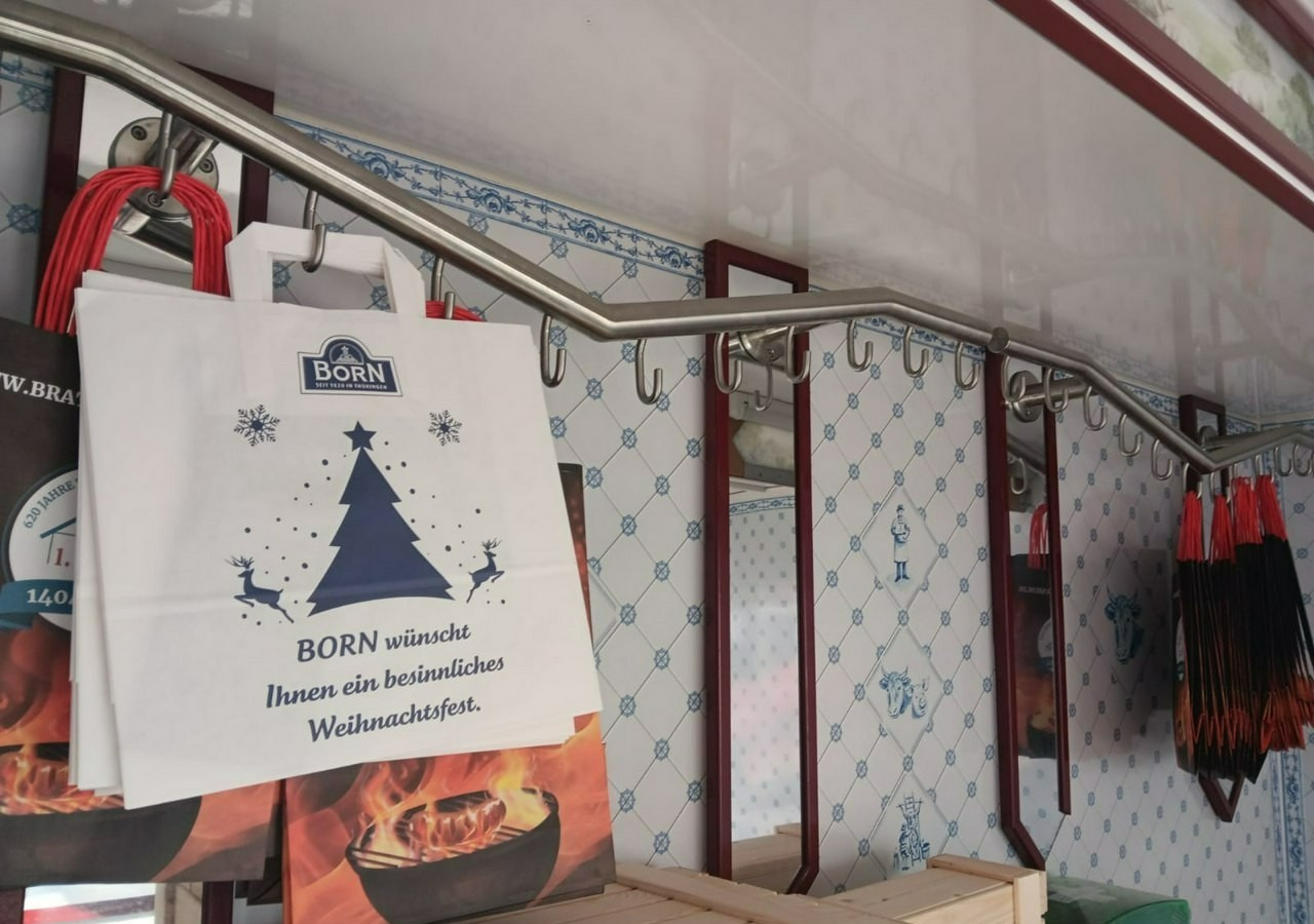 Renault Master Autosklep wędlin Gastronomiczny Food Truck Foodtruck 140tkm sklep 20 - Büféautó: 4 kép. Renault Master Autosklep wędlin Gastronomiczny Food Truck Foodtruck 140tkm sklep 20 - Büféautó: 4 kép.