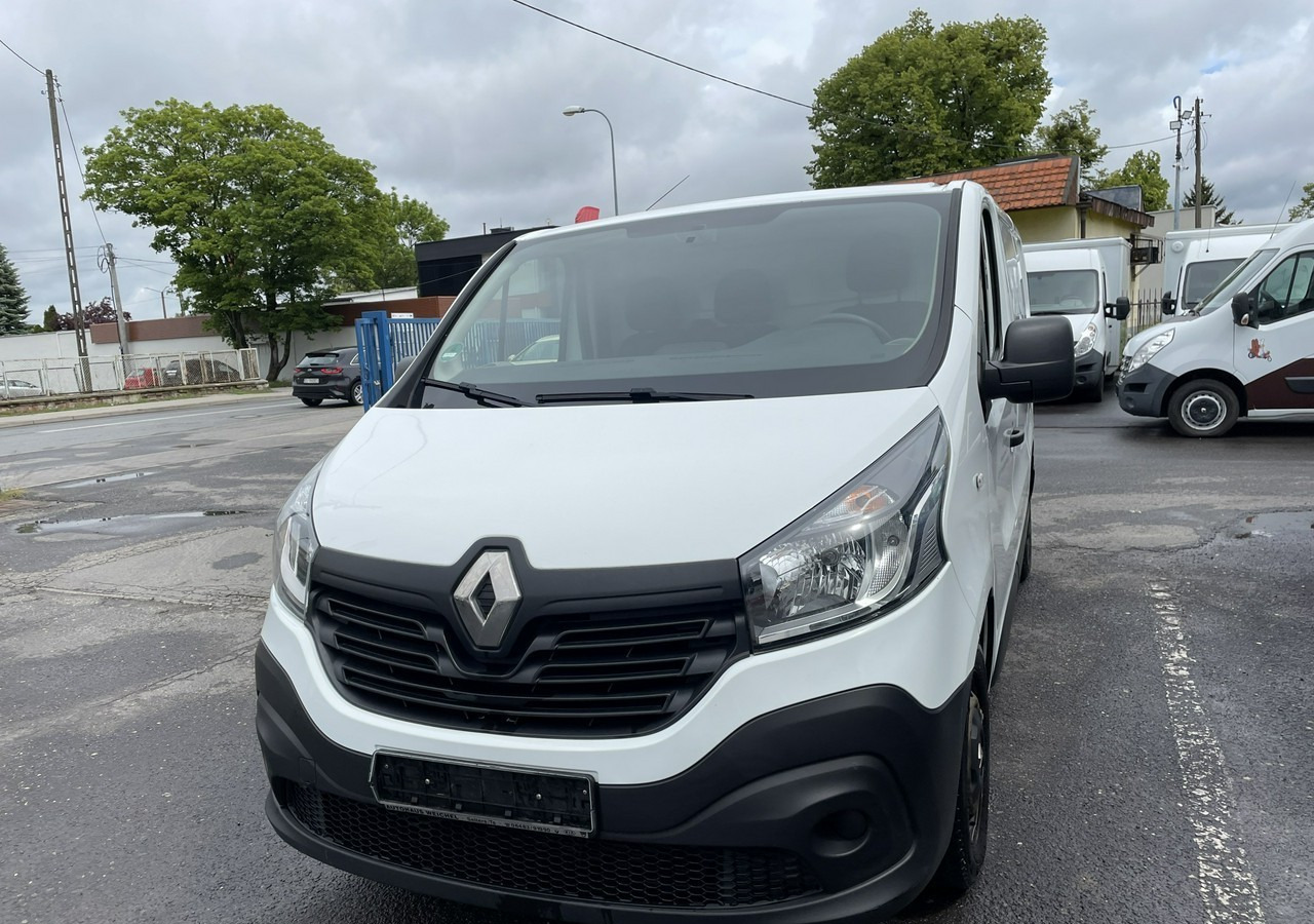 Renault Trafic Renault Trafic 1.6-120KM Klima 2018 - Furgon: 2 kép. Renault Trafic Renault Trafic 1.6-120KM Klima 2018 - Furgon: 2 kép.