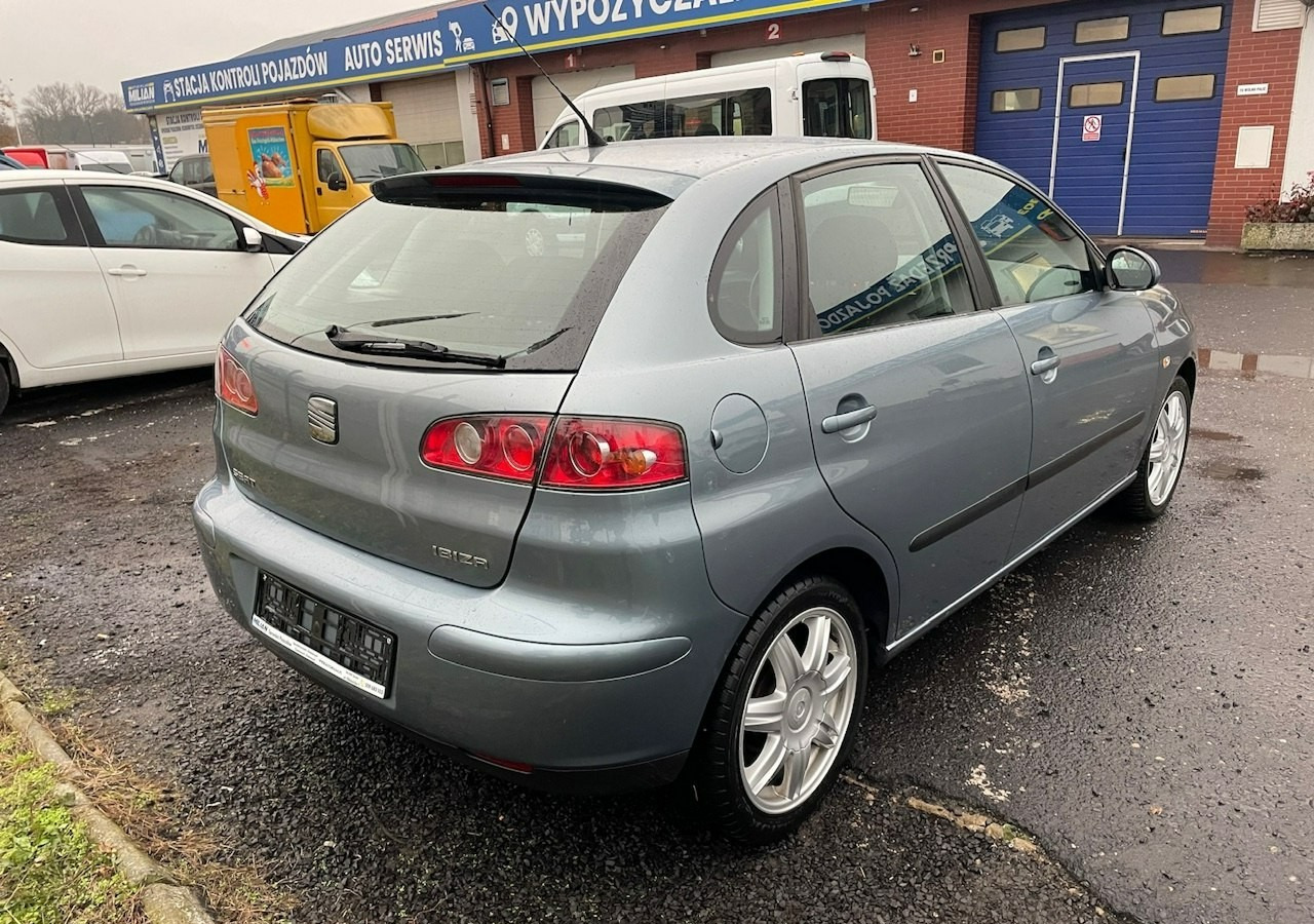 SEAT Ibiza IV 1,4 16V 75KM Sport Edition 1właściciel Klimatronik Alufelgi 2006 - Hatchback: 4 kép. SEAT Ibiza IV 1,4 16V 75KM Sport Edition 1właściciel Klimatronik Alufelgi 2006 - Hatchback: 4 kép.