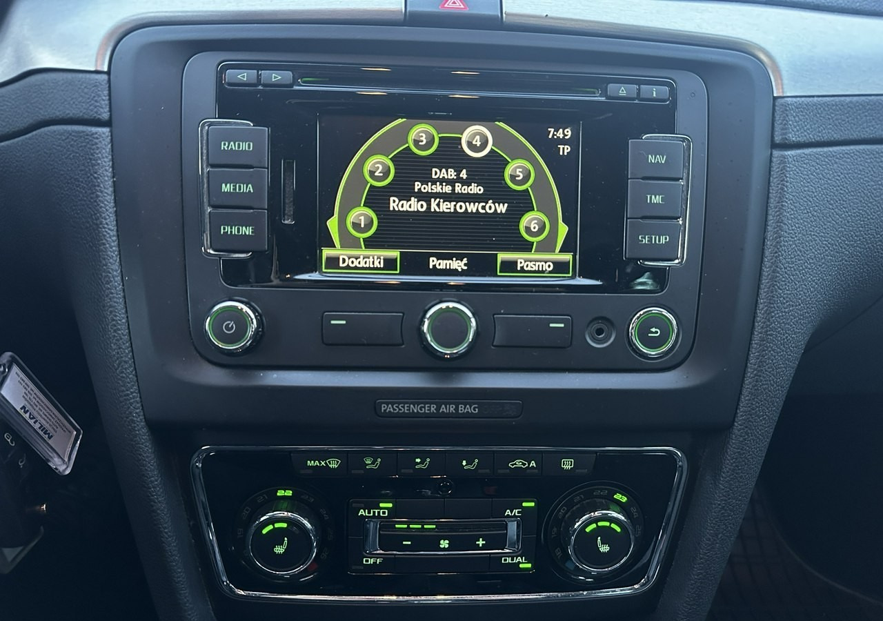 Skoda Superb II Skoda Superb 1.8TSI 160KM LPG PRINS 2035 KLIMA NAVI PDC XENON 2015 - Kombi: 5 kép. Skoda Superb II Skoda Superb 1.8TSI 160KM LPG PRINS 2035 KLIMA NAVI PDC XENON 2015 - Kombi: 5 kép.