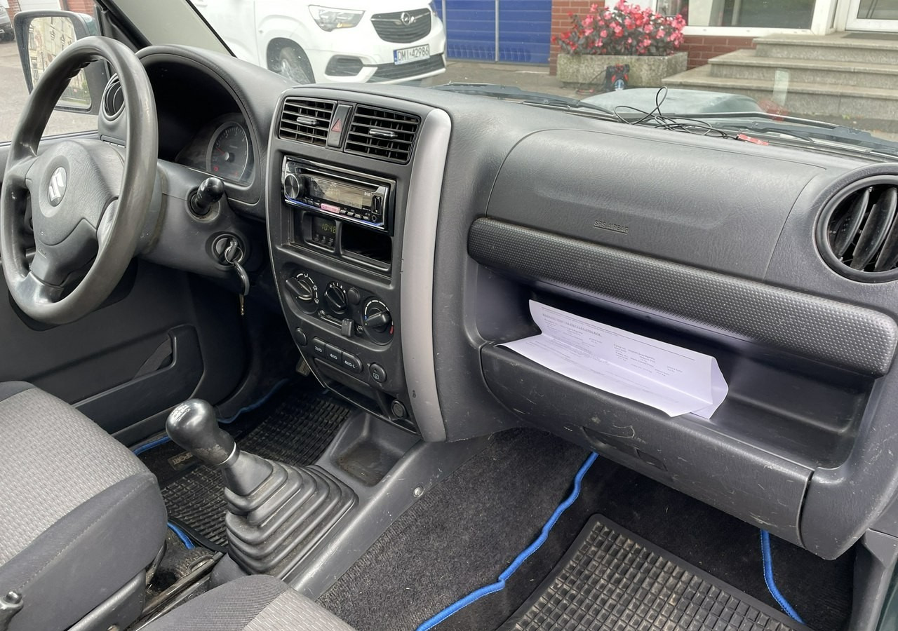 Suzuki Jimny Suzuki Jimny 1.5 Diesel 4X4 - Terepjáró/ SUV: 5 kép. Suzuki Jimny Suzuki Jimny 1.5 Diesel 4X4 - Terepjáró/ SUV: 5 kép.