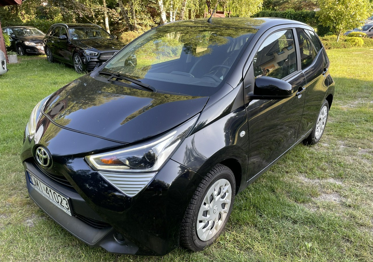 Hatchback Toyota Aygo II Toyota Aygo 1.0-16V Klima Salon PL 24651km Model 2021: 9 kép.