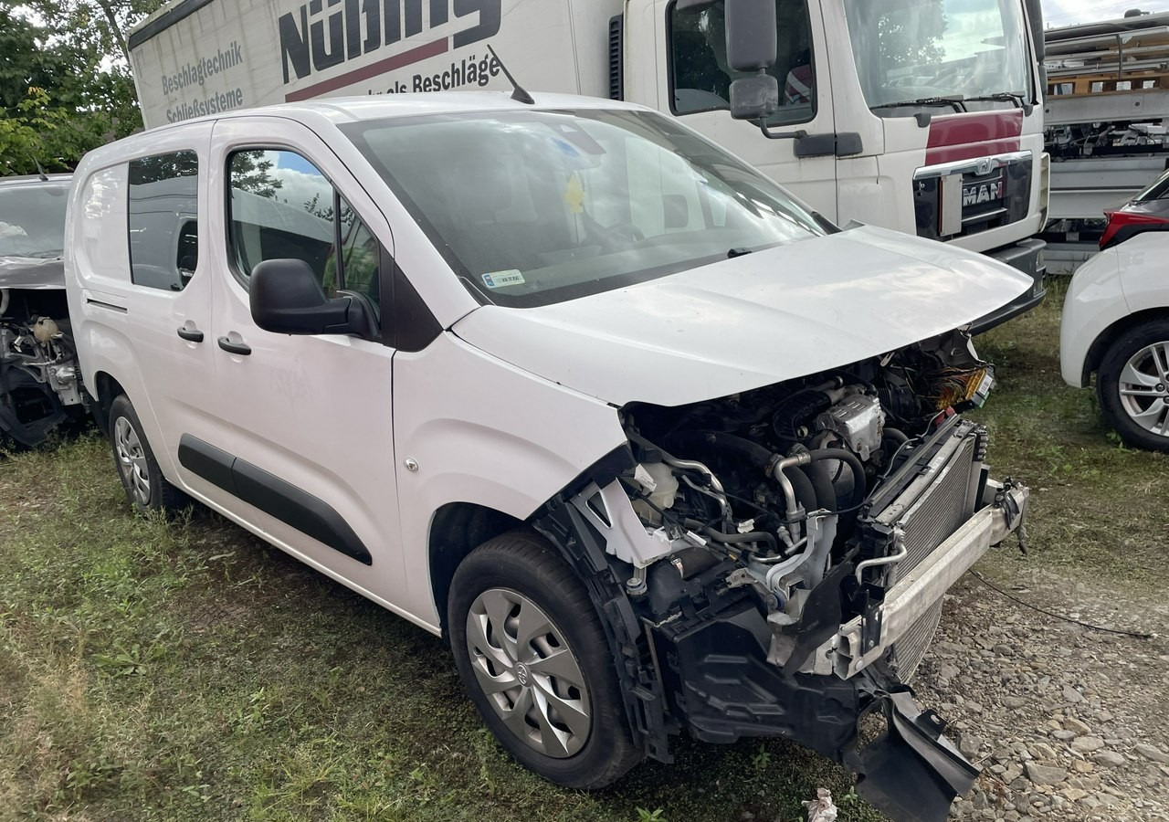 Toyota Inny Toyota Toyota Proace City MAXI Automat Klima 5-osob Salon PL Model 2020 - Furgon: 4 kép. Toyota Inny Toyota Toyota Proace City MAXI Automat Klima 5-osob Salon PL Model 2020 - Furgon: 4 kép.