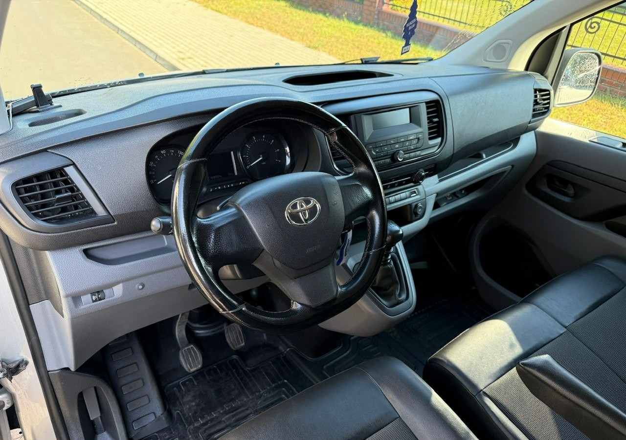 Toyota Proace Toyota ProAce 2.0-122KM Max -Long Klima 2x boczne drzwi Salon PL - Furgon: 3 kép. Toyota Proace Toyota ProAce 2.0-122KM Max -Long Klima 2x boczne drzwi Salon PL - Furgon: 3 kép.