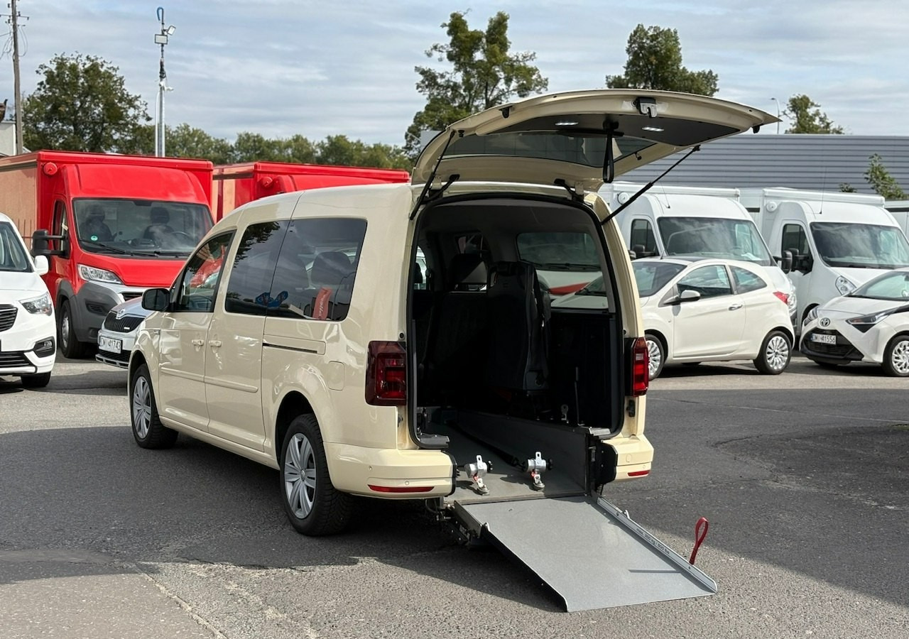 Volkswagen Caddy III Caddy 2.0-150 Niepełnosprawnych inwalida rampa Bogate wyposażeniePFR - Kombi: 1 kép. Volkswagen Caddy III Caddy 2.0-150 Niepełnosprawnych inwalida rampa Bogate wyposażeniePFR - Kombi: 1 kép.
