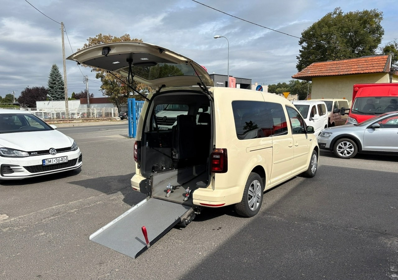 Volkswagen Caddy III Caddy 2.0-150 Niepełnosprawnych inwalida rampa Bogate wyposażeniePFR - Kombi: 4 kép. Volkswagen Caddy III Caddy 2.0-150 Niepełnosprawnych inwalida rampa Bogate wyposażeniePFR - Kombi: 4 kép.