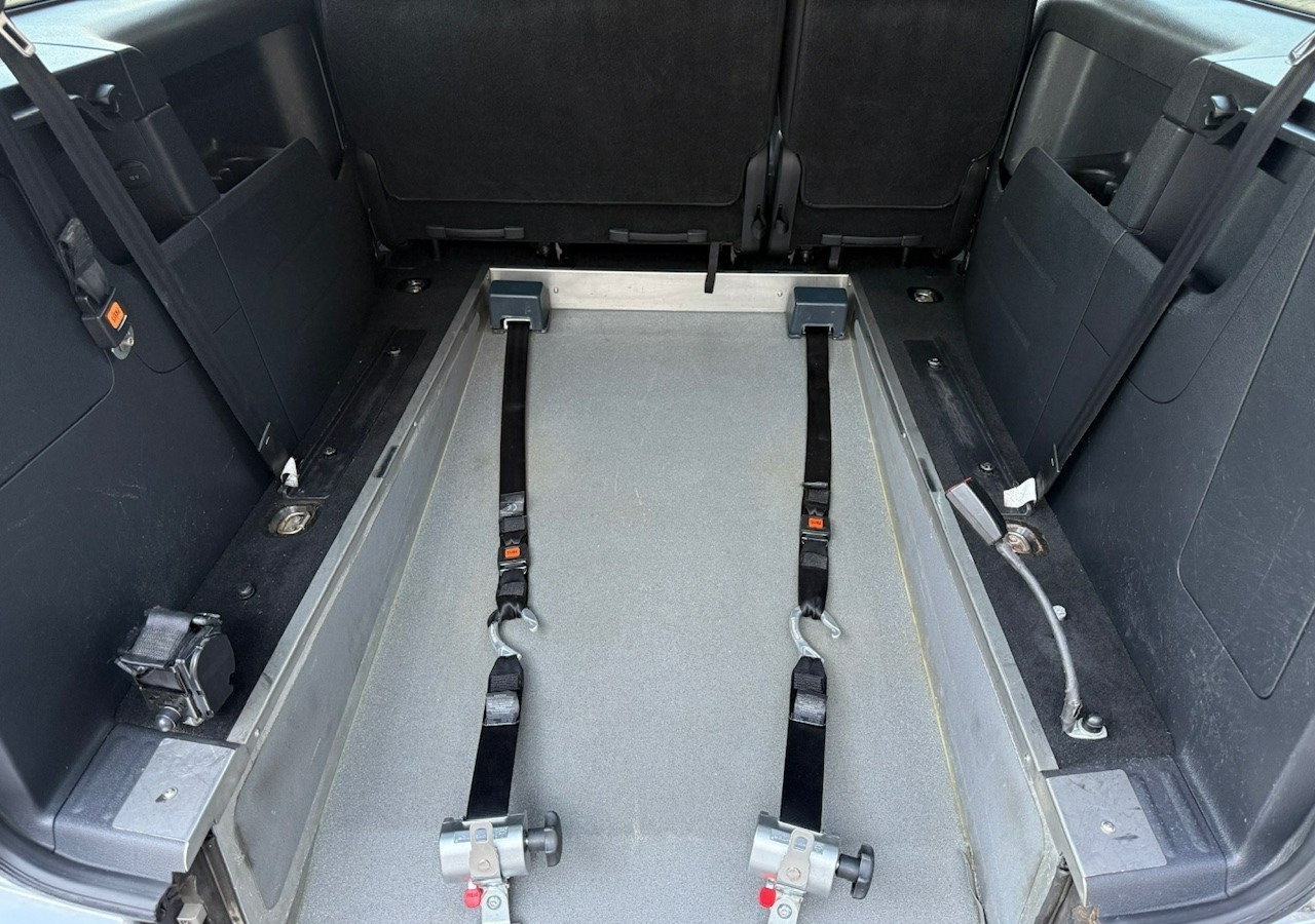 Volkswagen Caddy III Caddy do przewozu osób Niepełnosprawnych Inwalida Rampa - Autó: 4 kép. Volkswagen Caddy III Caddy do przewozu osób Niepełnosprawnych Inwalida Rampa - Autó: 4 kép.