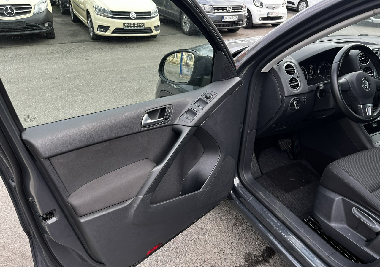 Volkswagen Tiguan II 1.4TSI DSG 150KM LIFT 2016 Automat Navi Klima Alu - Autó: 5 kép. Volkswagen Tiguan II 1.4TSI DSG 150KM LIFT 2016 Automat Navi Klima Alu - Autó: 5 kép.