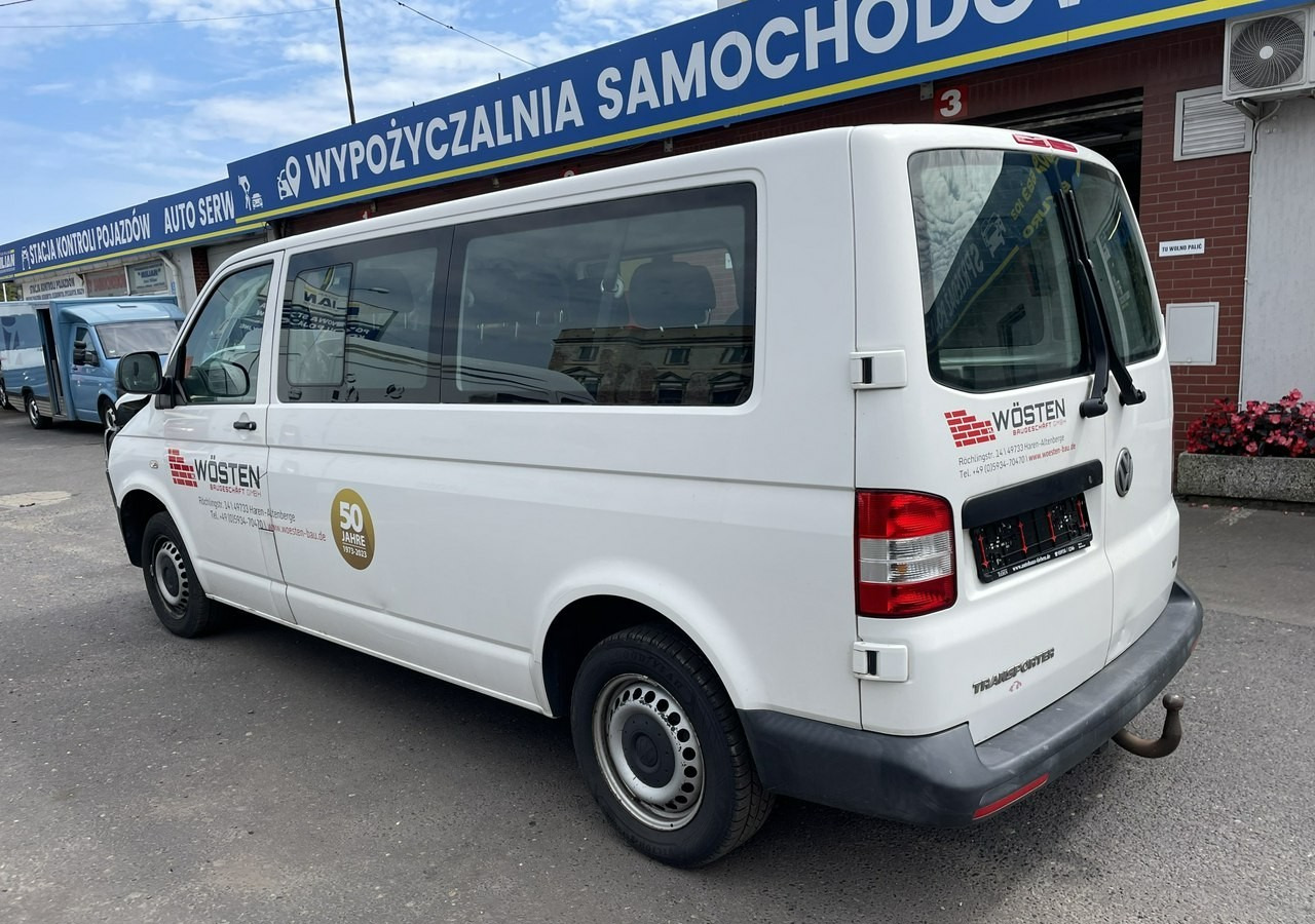 Volkswagen Transporter T5 Volkswagen Transporter Long 2.0-140KM 9-osobowy Model 2015 - Autó: 1 kép. Volkswagen Transporter T5 Volkswagen Transporter Long 2.0-140KM 9-osobowy Model 2015 - Autó: 1 kép.
