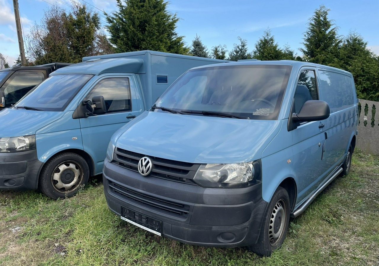 Volkswagen Transporter Trasporter T5 Bankowóz kuloodporny opancerzony 2015 - Páncélautó: 5 kép. Volkswagen Transporter Trasporter T5 Bankowóz kuloodporny opancerzony 2015 - Páncélautó: 5 kép.