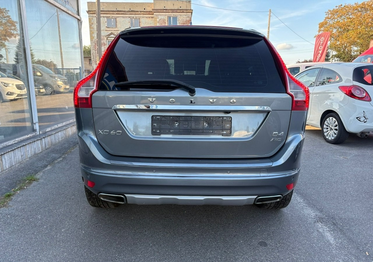 Volvo XC60 I Volvo XC 60 2,4 D4 AWD 190KM Summum Navi Panorama Skóry Kamera 2017 - Terepjáró/ SUV: 4 kép. Volvo XC60 I Volvo XC 60 2,4 D4 AWD 190KM Summum Navi Panorama Skóry Kamera 2017 - Terepjáró/ SUV: 4 kép.
