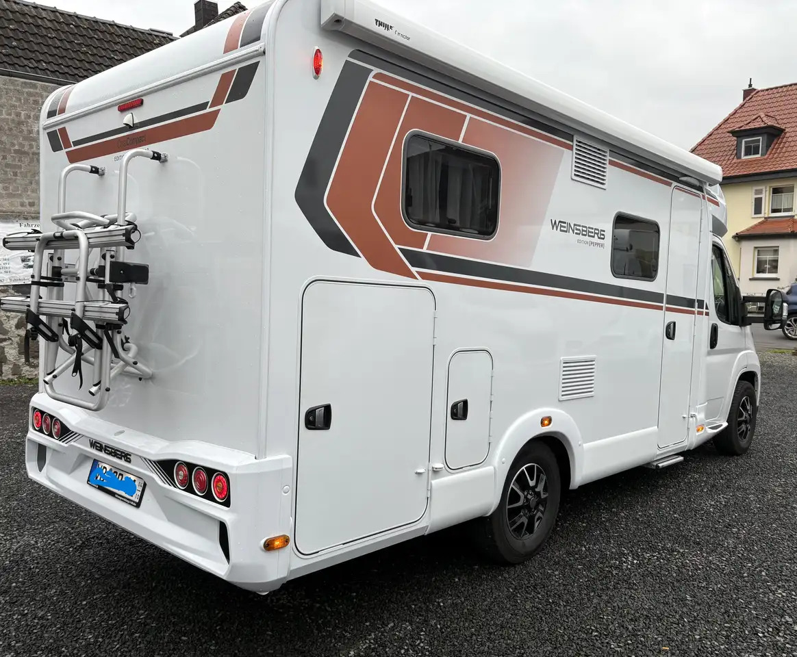 Volkswagen PEPPER 600MEG - Félintegrált lakóautó: 5 kép. Volkswagen PEPPER 600MEG - Félintegrált lakóautó: 5 kép.