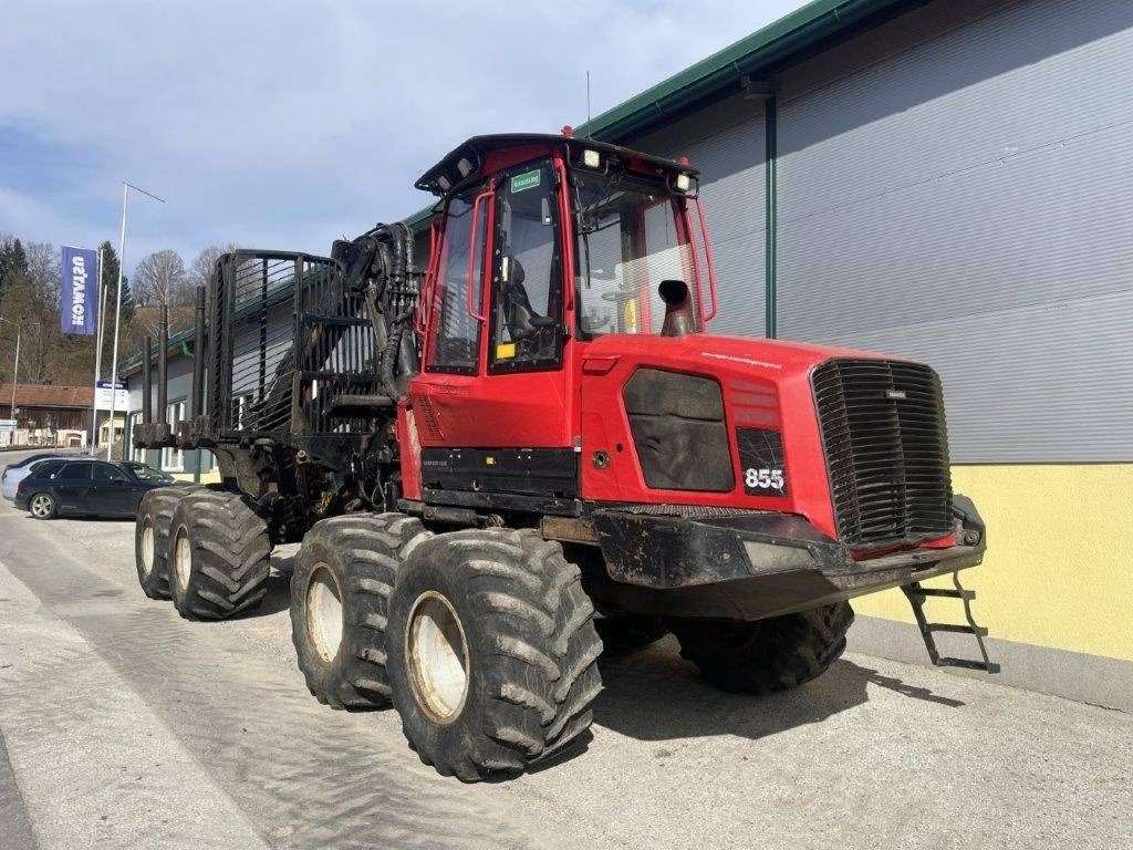 Komatsu 855.2 - Kihordó: 3 kép. Komatsu 855.2 - Kihordó: 3 kép.