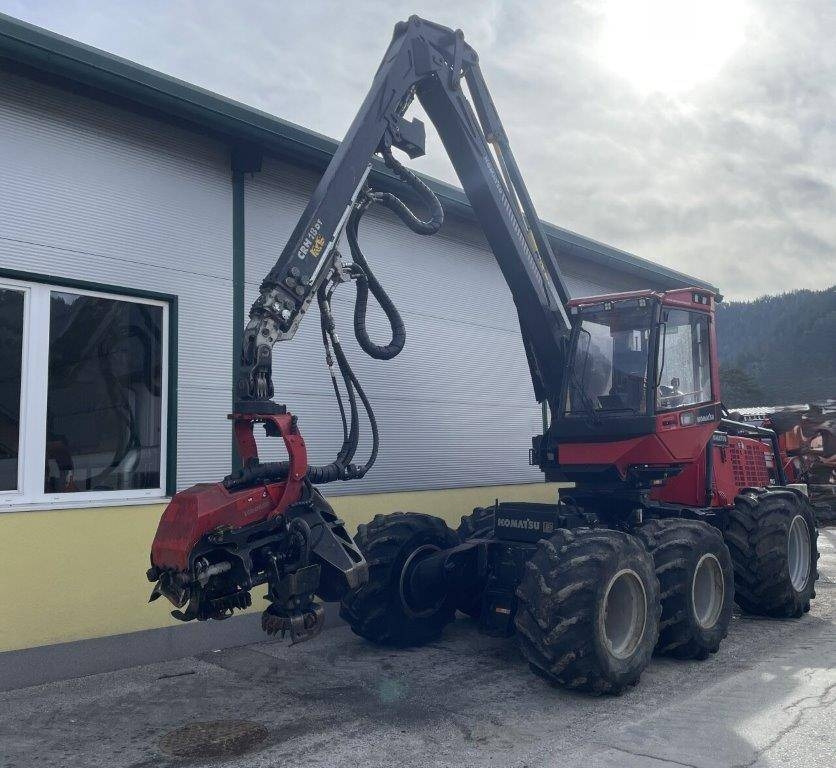 Komatsu 911.5 - Fakitermelő gép: 1 kép. Komatsu 911.5 - Fakitermelő gép: 1 kép.