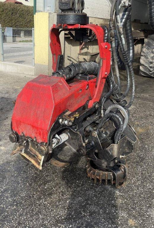 Fakitermelő gép Komatsu 911.5: 5 kép.