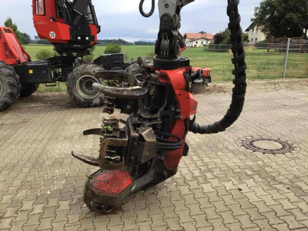 Komatsu 911.5 - Fakitermelő gép: 5 kép. Komatsu 911.5 - Fakitermelő gép: 5 kép.