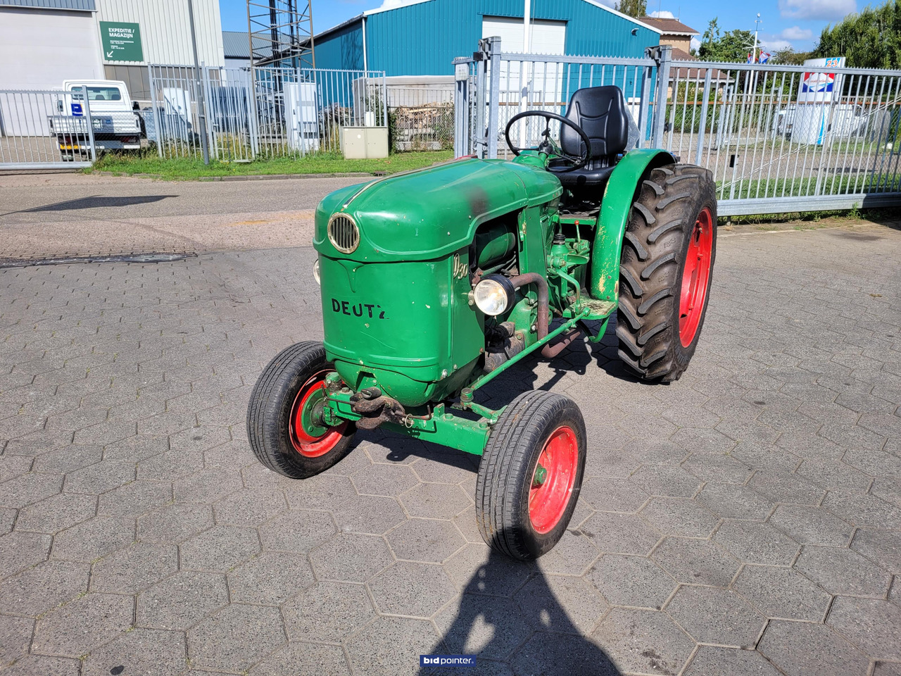 Deutz D30 Smalspoor - Traktor: 4 kép. Deutz D30 Smalspoor - Traktor: 4 kép.