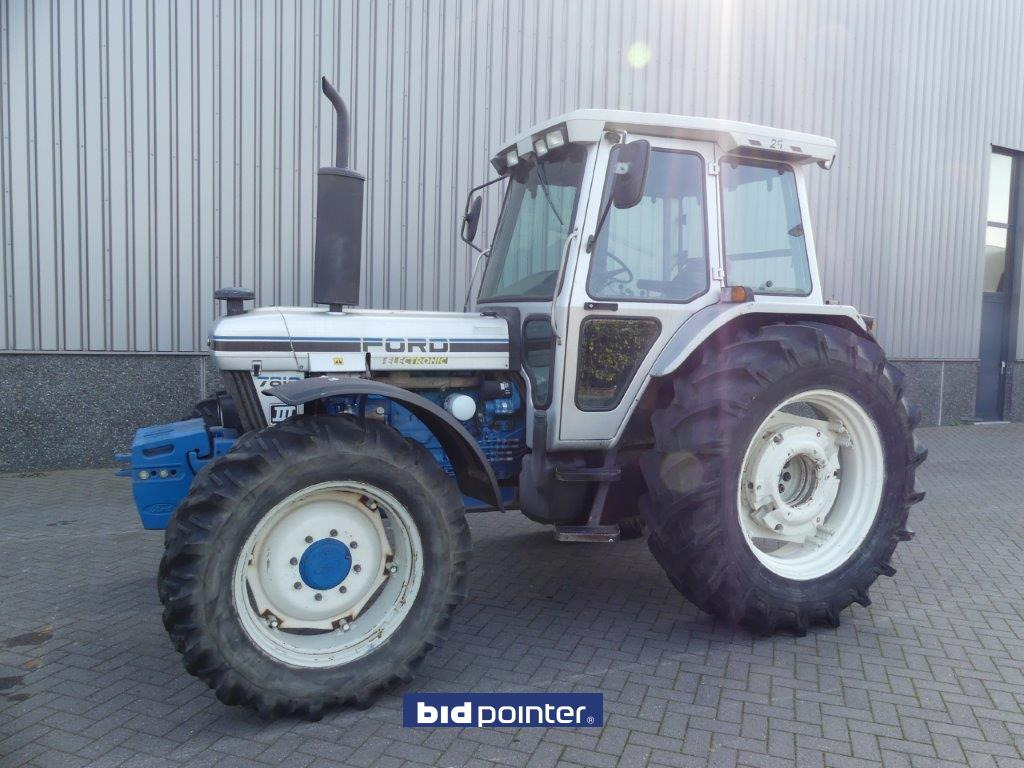 Ford 7810 Silver Jubilee - Traktor: 1 kép. Ford 7810 Silver Jubilee - Traktor: 1 kép.