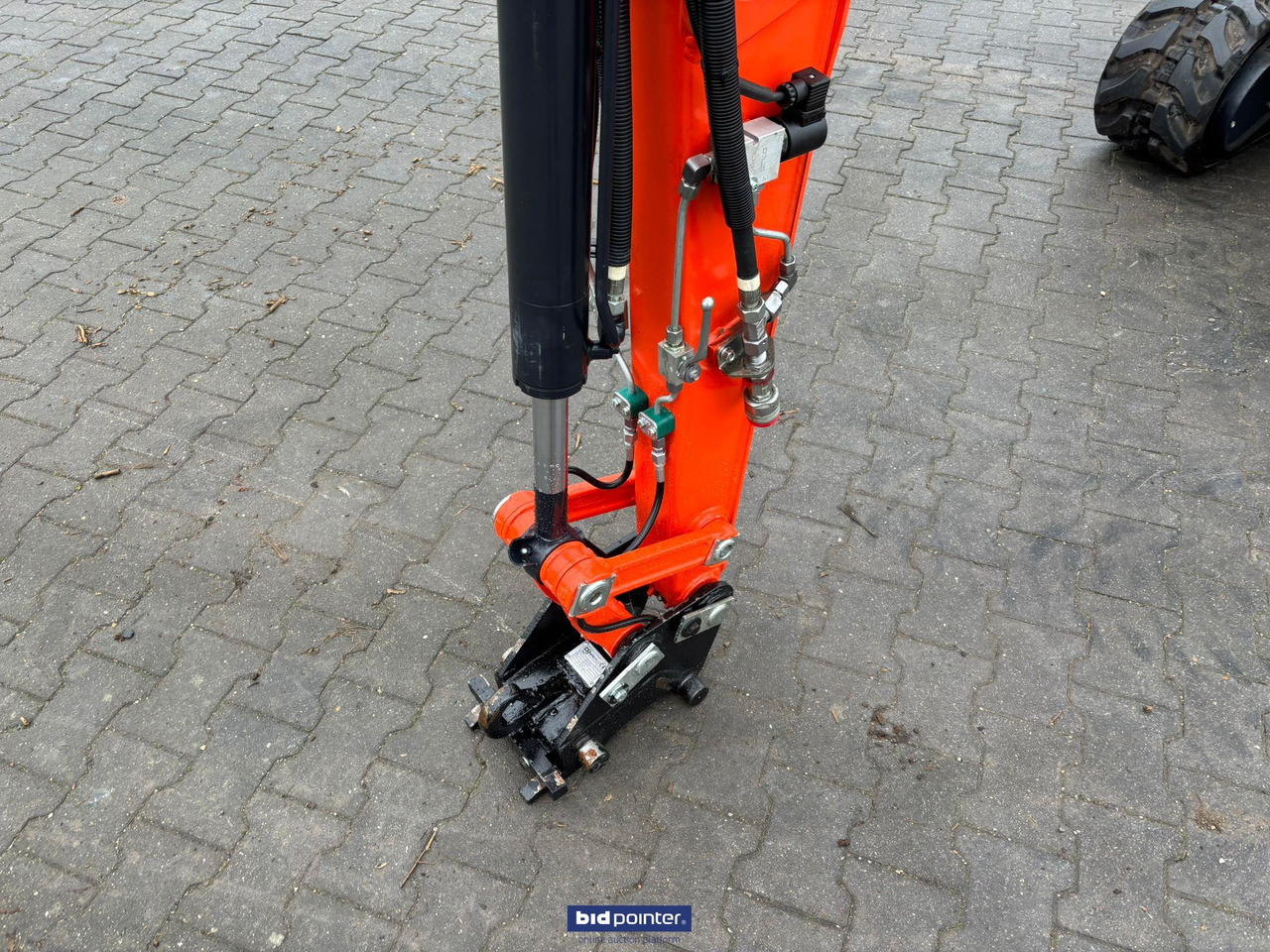 Kubota KX 027 - 4 GL minigraver - Minikotró: 4 kép. Kubota KX 027 - 4 GL minigraver - Minikotró: 4 kép.