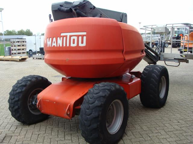 Manitou 150 ATS hoogwerker - Személyemelő: 5 kép. Manitou 150 ATS hoogwerker - Személyemelő: 5 kép.