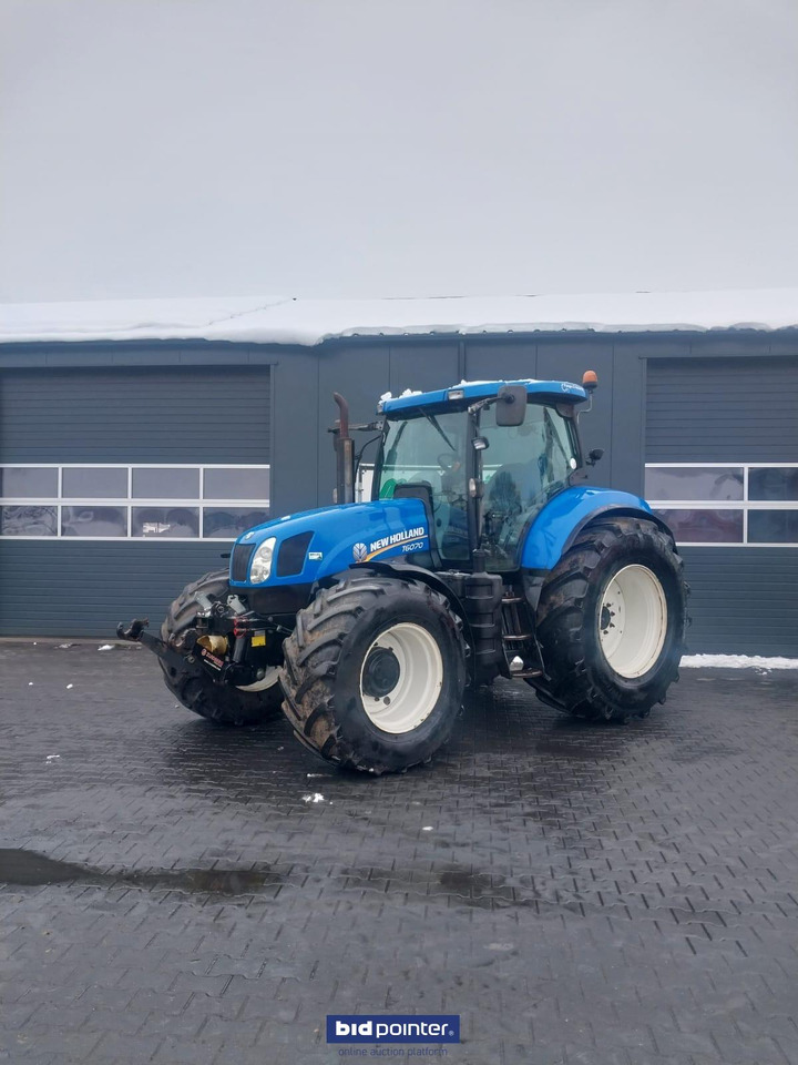 New Holland 6070 - Traktor: 1 kép. New Holland 6070 - Traktor: 1 kép.